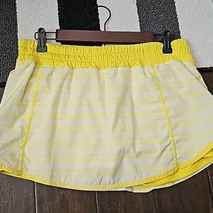 Lululemon size 10 Run Track Attack skirt w/ shorts